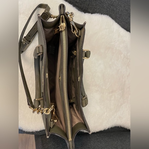 Michael Kors Purse - Picture 2 of 3